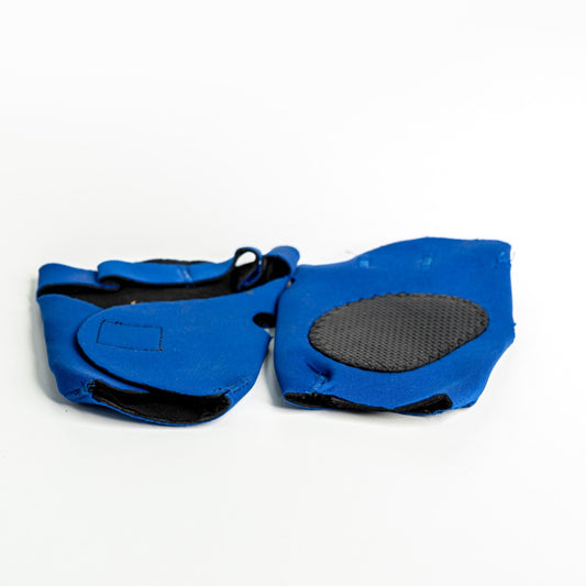 قفازات التمرين Flex-Grip من Athlete Home | واقيات راحة اليد بتصميم بسيط لقبضة معززة | نيوبرين مسامي لرفع الأثقال والجيم والكروس فيت | واقي من مسامير الجلد