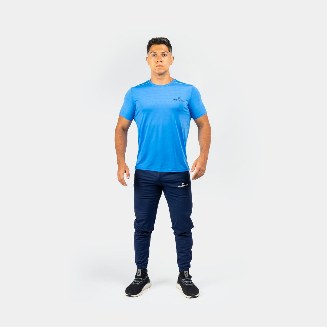 طقم تدريب رجالي Velocity من Athlete Home: تيشيرت Endurance مخطط للأداء وبنطلون رياضي Tapered | طقم خفيف الوزن يسمح بالتهوية للجيم والجري