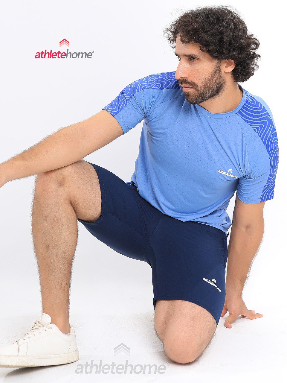 طقم 'ابيكس' للأداء الرياضي للرجال من Athlete Home | تيشيرت طارد للعرق بطبعة تضاريس وشورت رياضي | للجيم والجري والتدريب في مصر