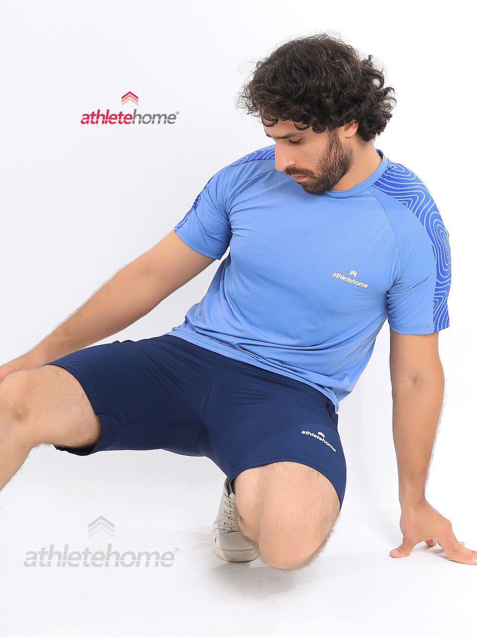 طقم 'ابيكس' للأداء الرياضي للرجال من Athlete Home | تيشيرت طارد للعرق بطبعة تضاريس وشورت رياضي | للجيم والجري والتدريب في مصر