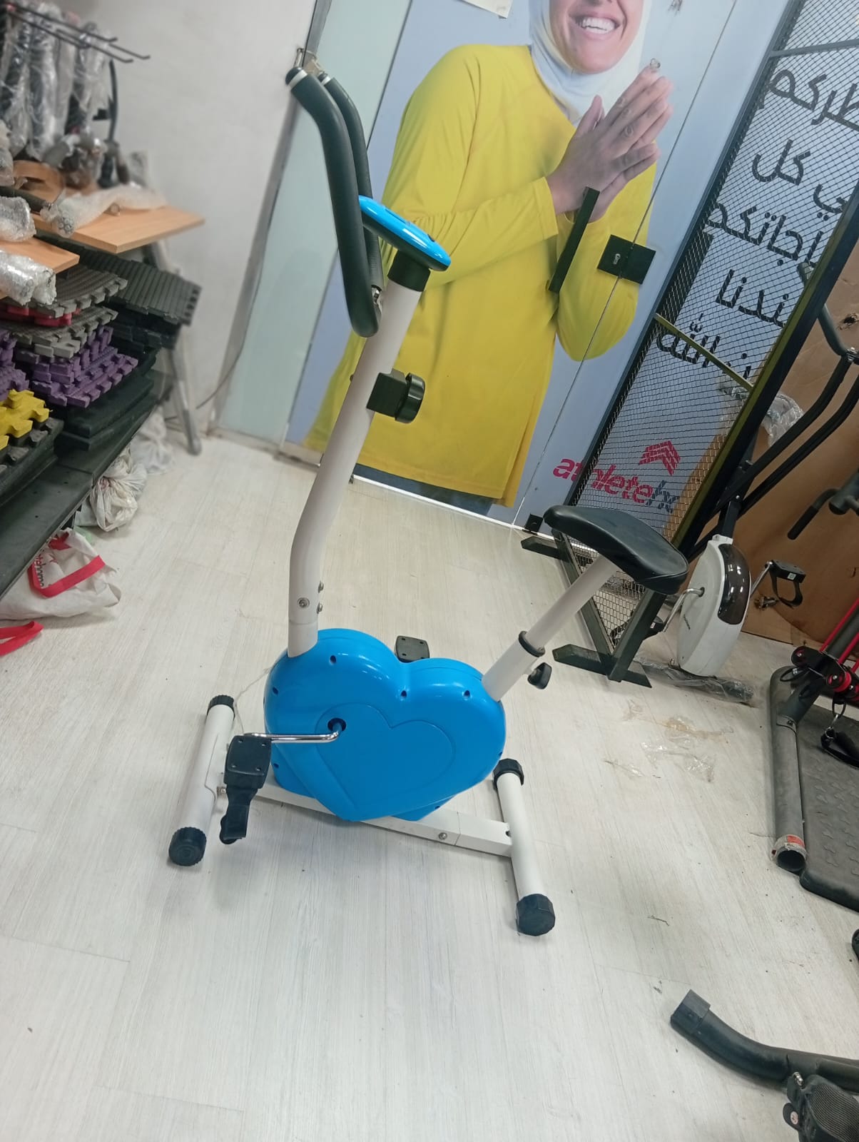 دراجة التمارين الرياضية ميني كارديو هارت من أسليت هوم – دراجة تمارين منزلية مغناطيسية مدمجة وقائمة لتمرين الكارديو وخسارة الوزن