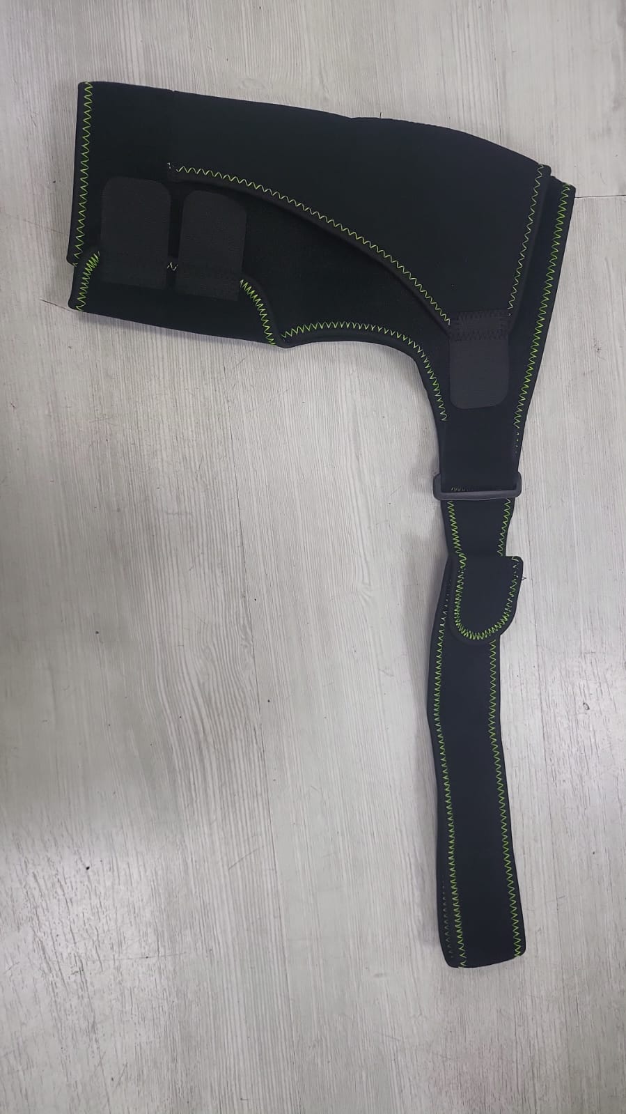 Athlete Home Premium Adjustable Shoulder Brace – Neoprene Shoulder Support Sleeve for Injury Prevention, Pain Relief & Joint Stability – High-Compression Sports Wrap for Gym, Crossfit & Weightlifting