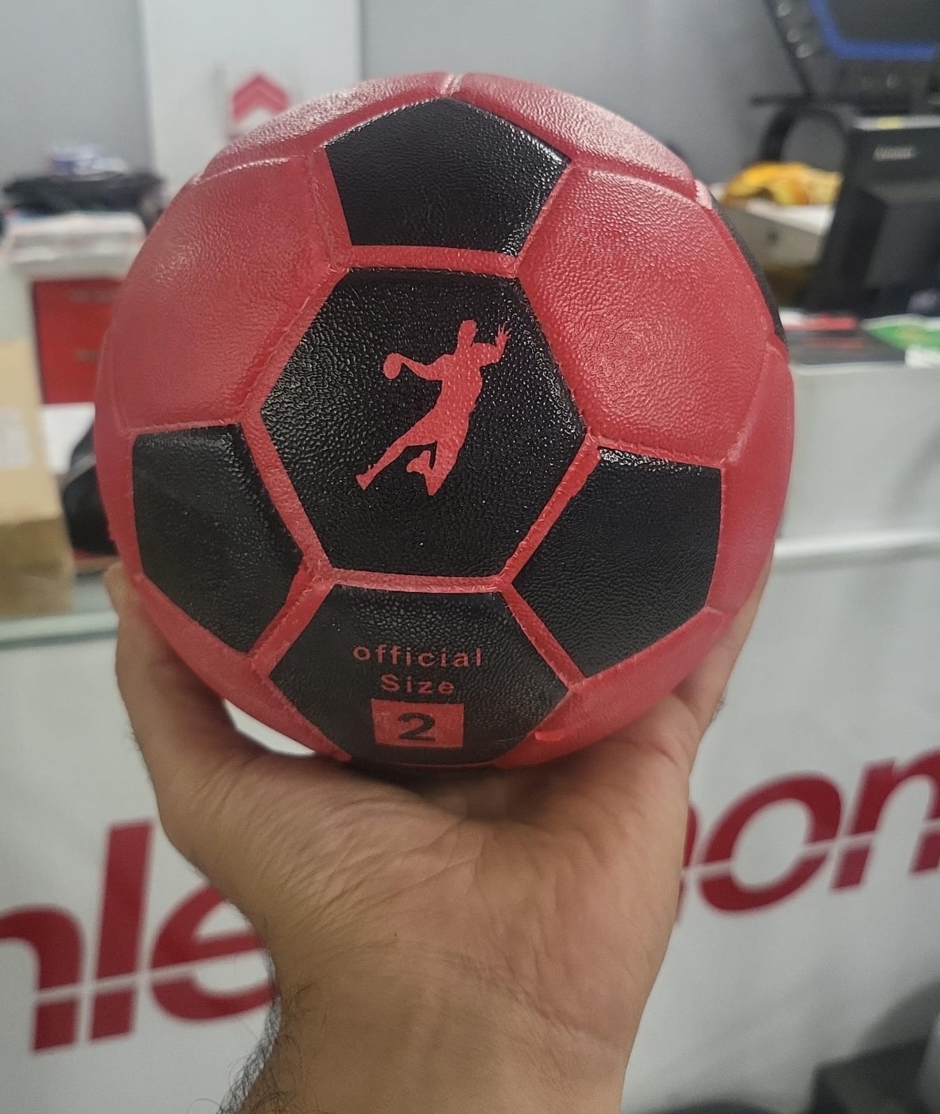 كرة يد احترافية Karma Sport | بقبضة فائقة لتحكم استثنائي | تصميم متين بخياطة يدوية للأداء الأقصى في التدريب والمباريات