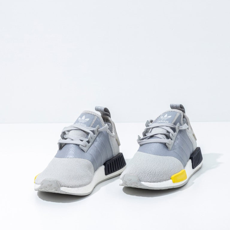 حذاء الجري باللون الرمادي الفاتح Boost EF5857-Grey-40