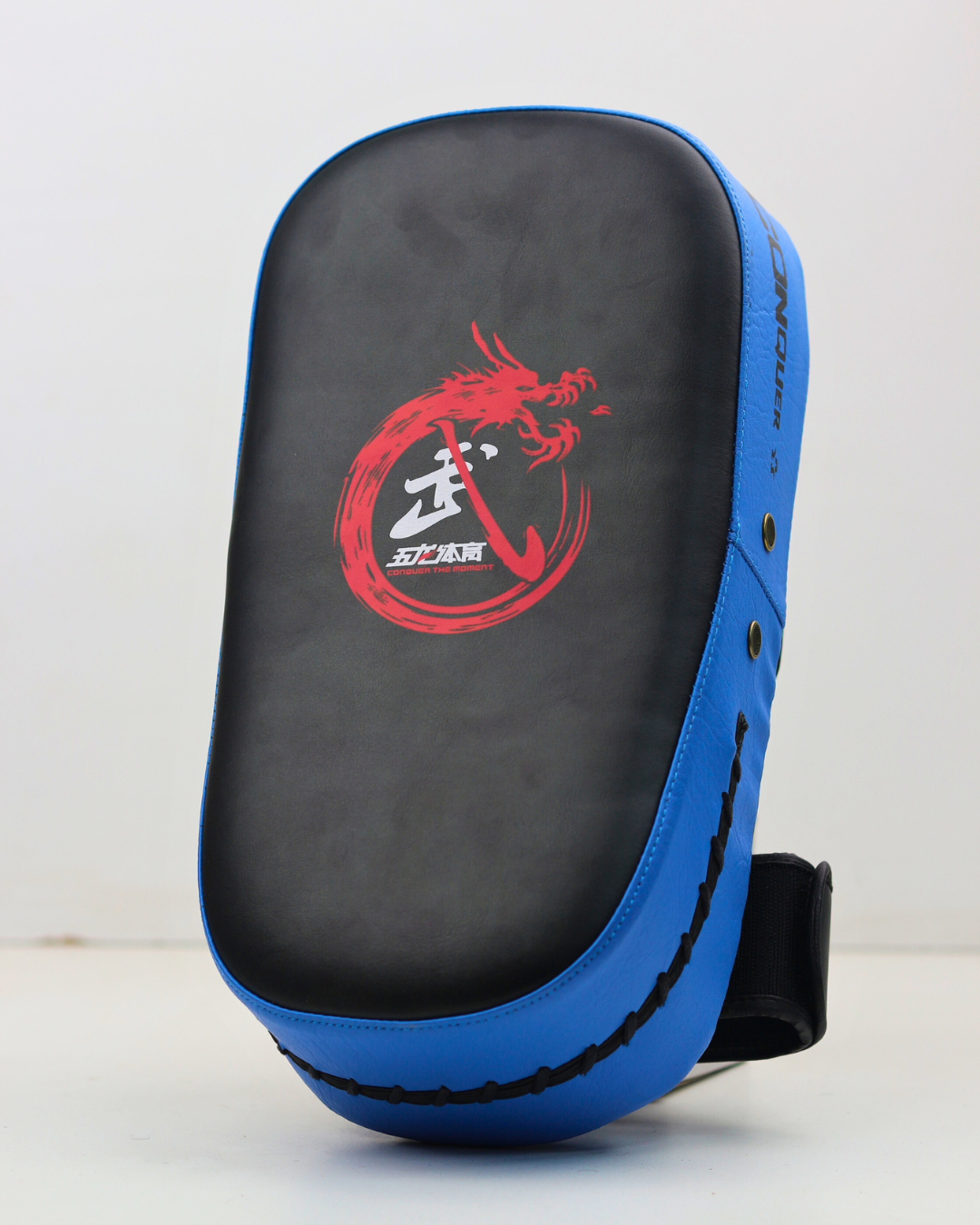 Conquer Curved Kick Pad | Focus Pad | striking Pad | Thai Pad \ Martial Arts training Pad