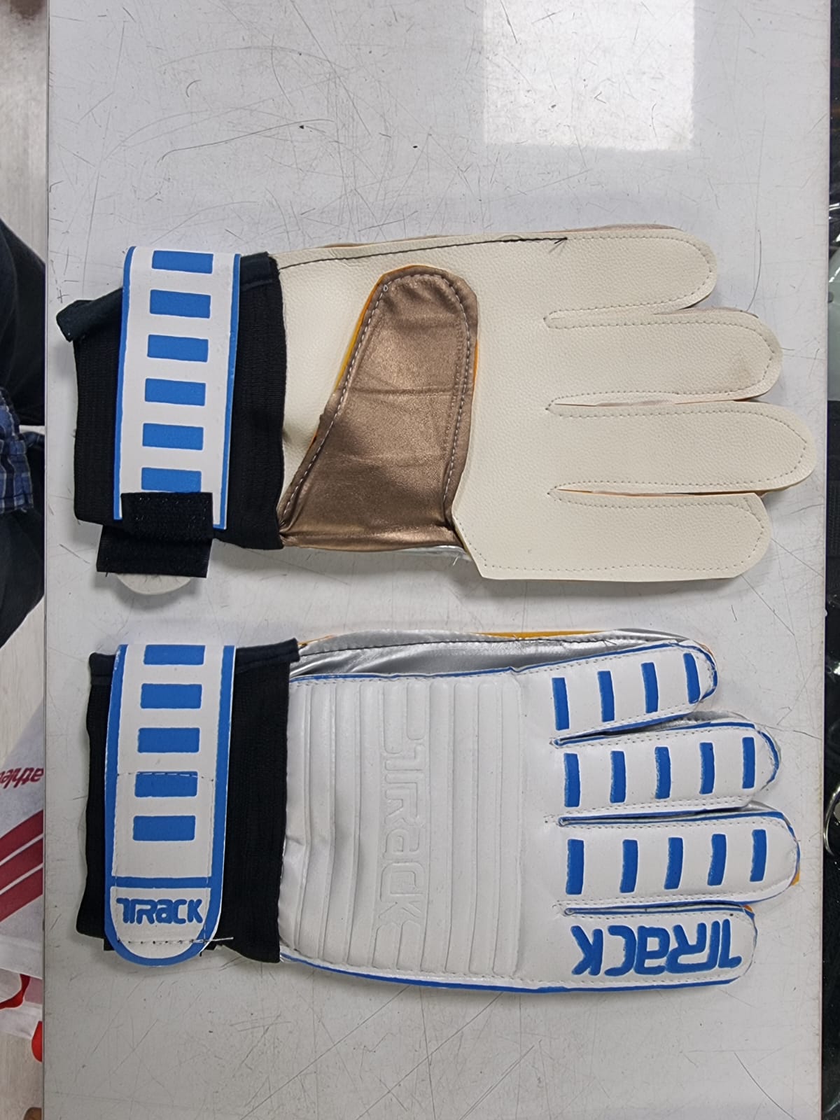 Athlete Home Pro-Grip Goalkeeper Gloves – Heavy Duty Latex Football Goalie Gloves with Wrist Support & Ergonomic Palm Protection for Matches & Training