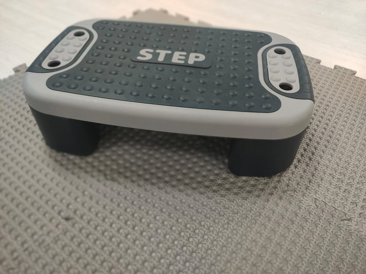 Compact Aerobic Step 52 X 33 X 14 Cm Platform – Non-Slip Fitness Stepper with Durable Stability Legs for Home Cardio, Fat Burning & Lower Body Toning