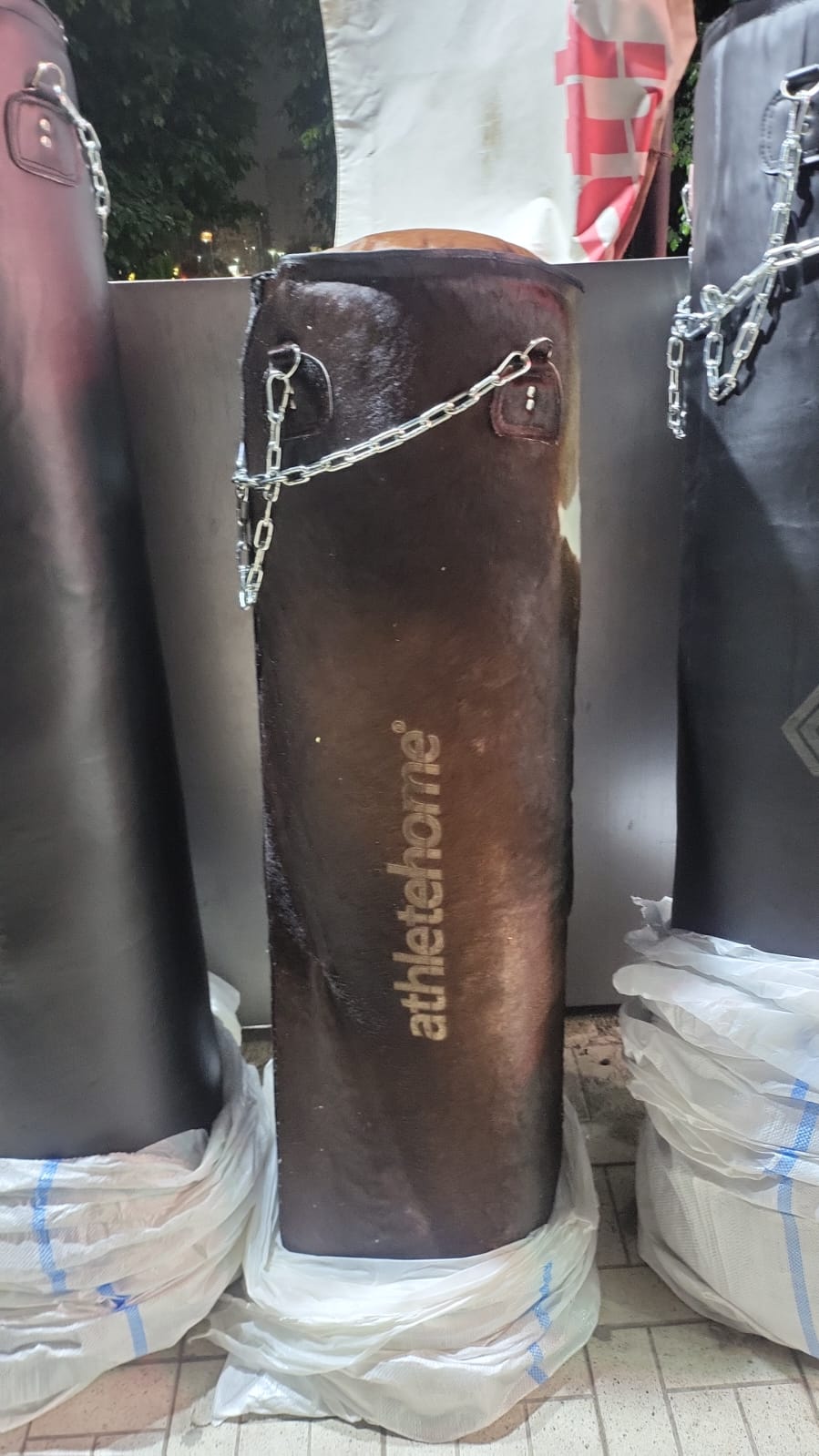 ساند باج كيس ملاكمة مليان باطوال من ( ١٢٠ - ٢٤٠ سم ) واوزان من ( ٢٠ - ١٠٠ كيلو )