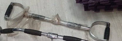 مقبض سحب مستقيم ممتاز من أثليت هوم مع مقابض D مريحة | بار سحب من الصلب المتين لتمارين الظهر والذراعين