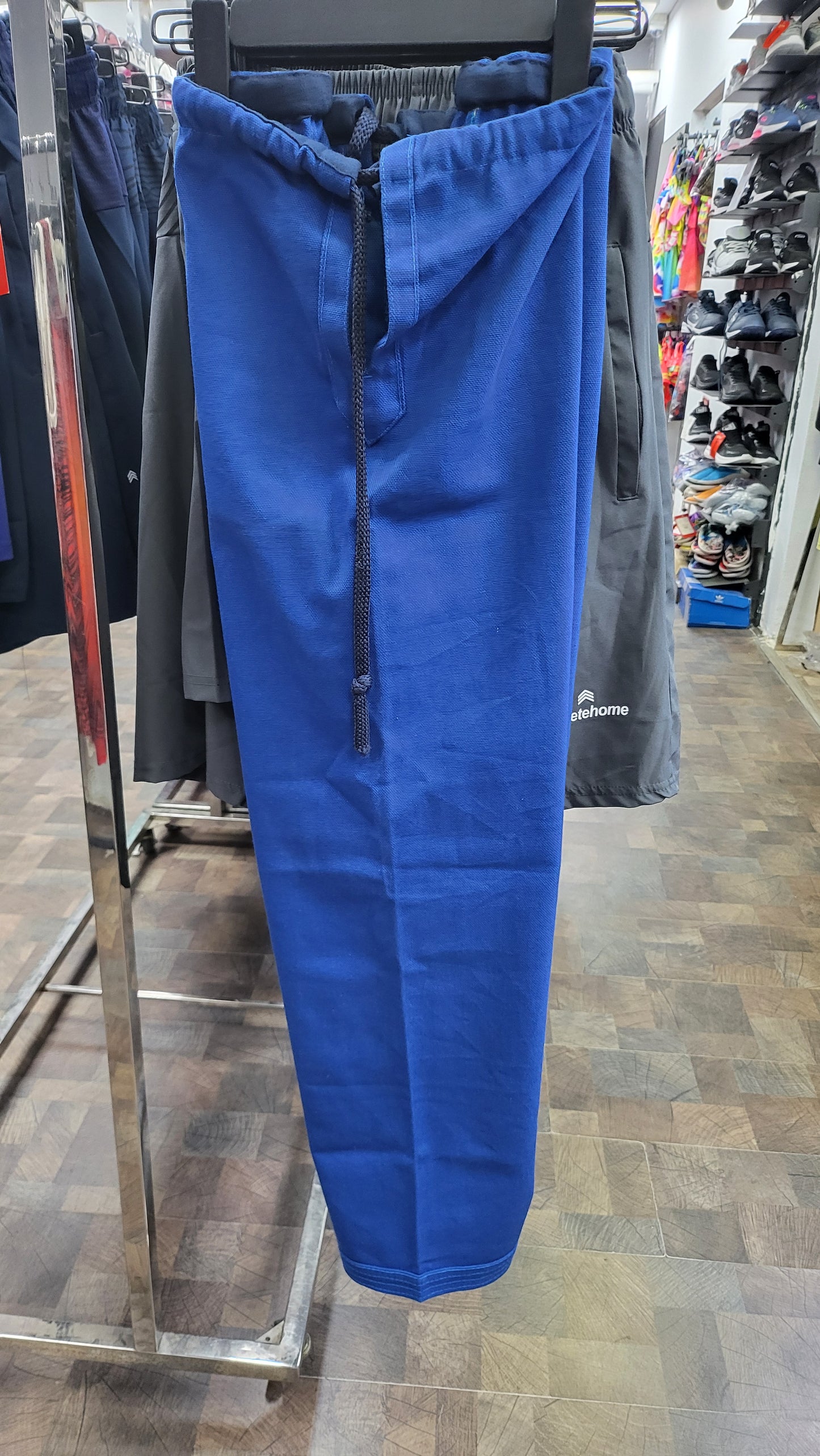 بدلة جودو "دومينيتور" من أثليت هوم | بدلة تمرين خفيفه بنسيج لؤلؤي | زي فنون قتالية معزز للجودو والـ BJJ مع بنطلون ريبستوب متين / مع جزام ازرق