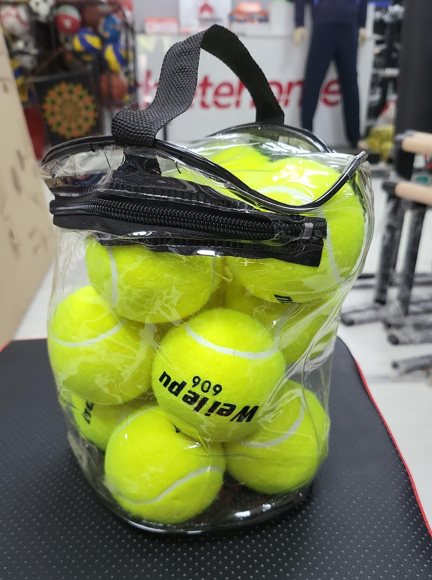 Tennis ball